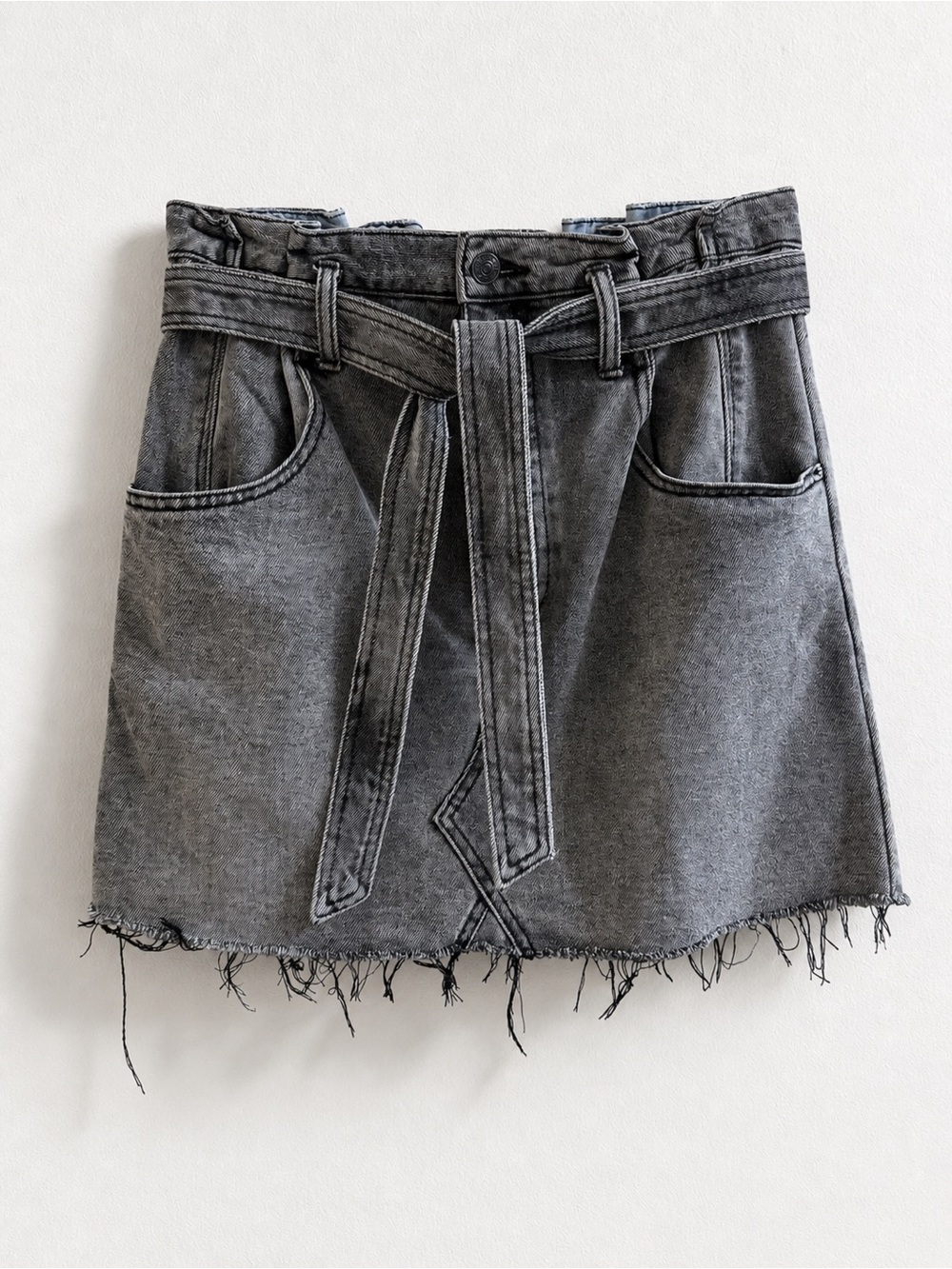 Free People We The Free East Of Eden Belted Denim Wash Black Mini Skirt Size 31